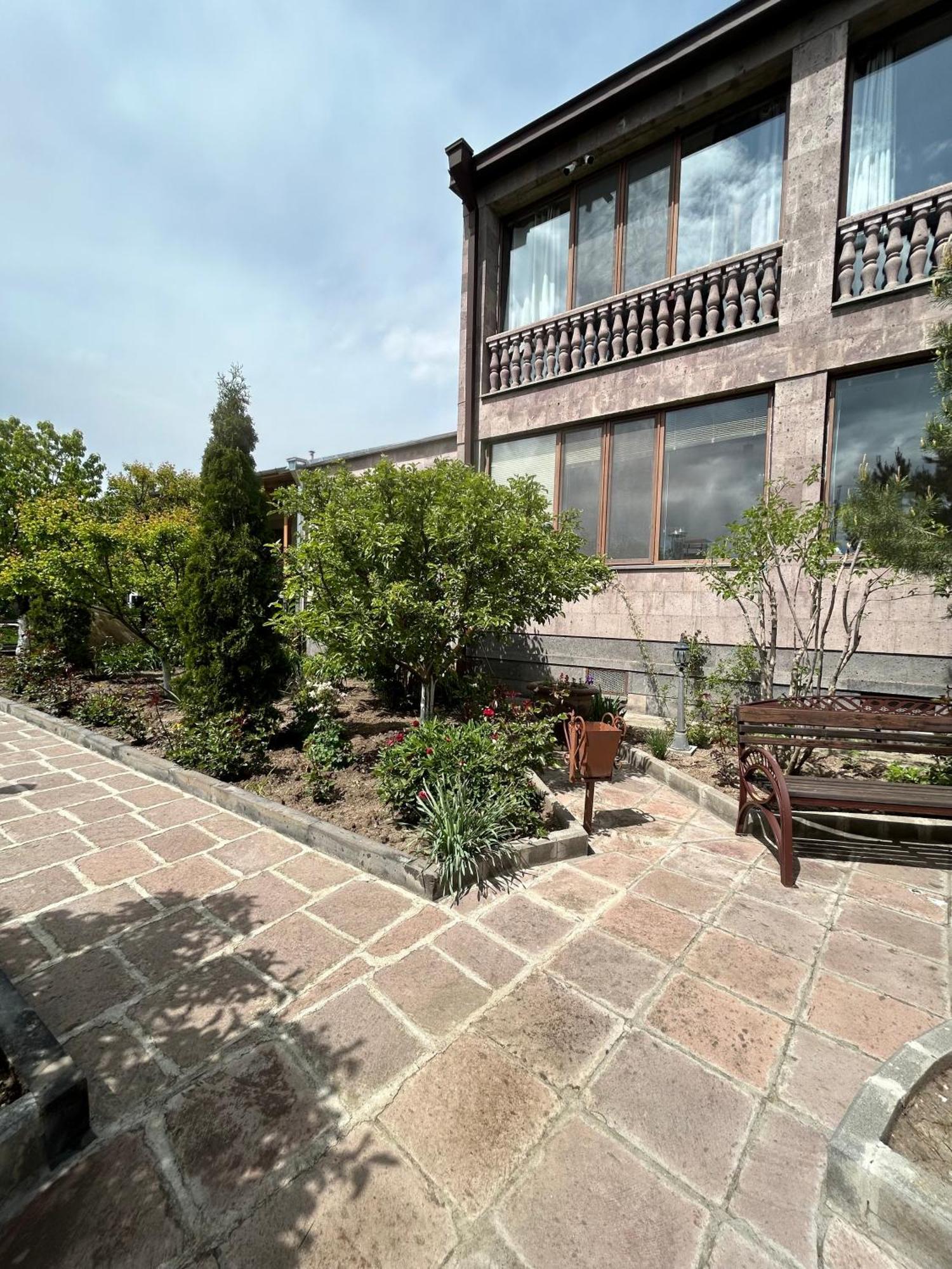 In Gyumri Hotel Bagian luar foto